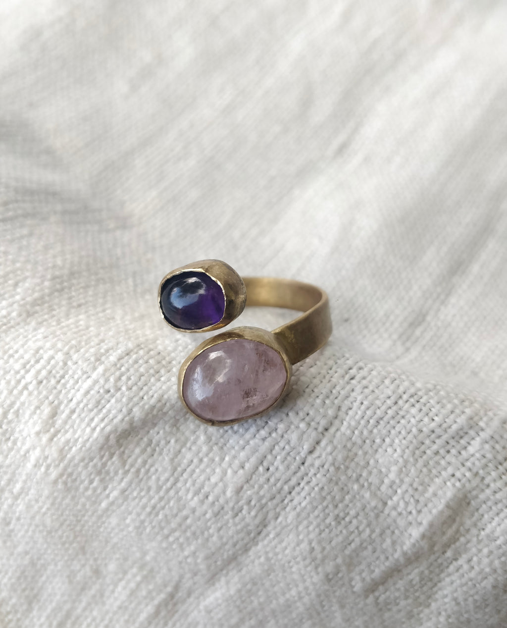 Anel Yugen com Ametista e Morganite