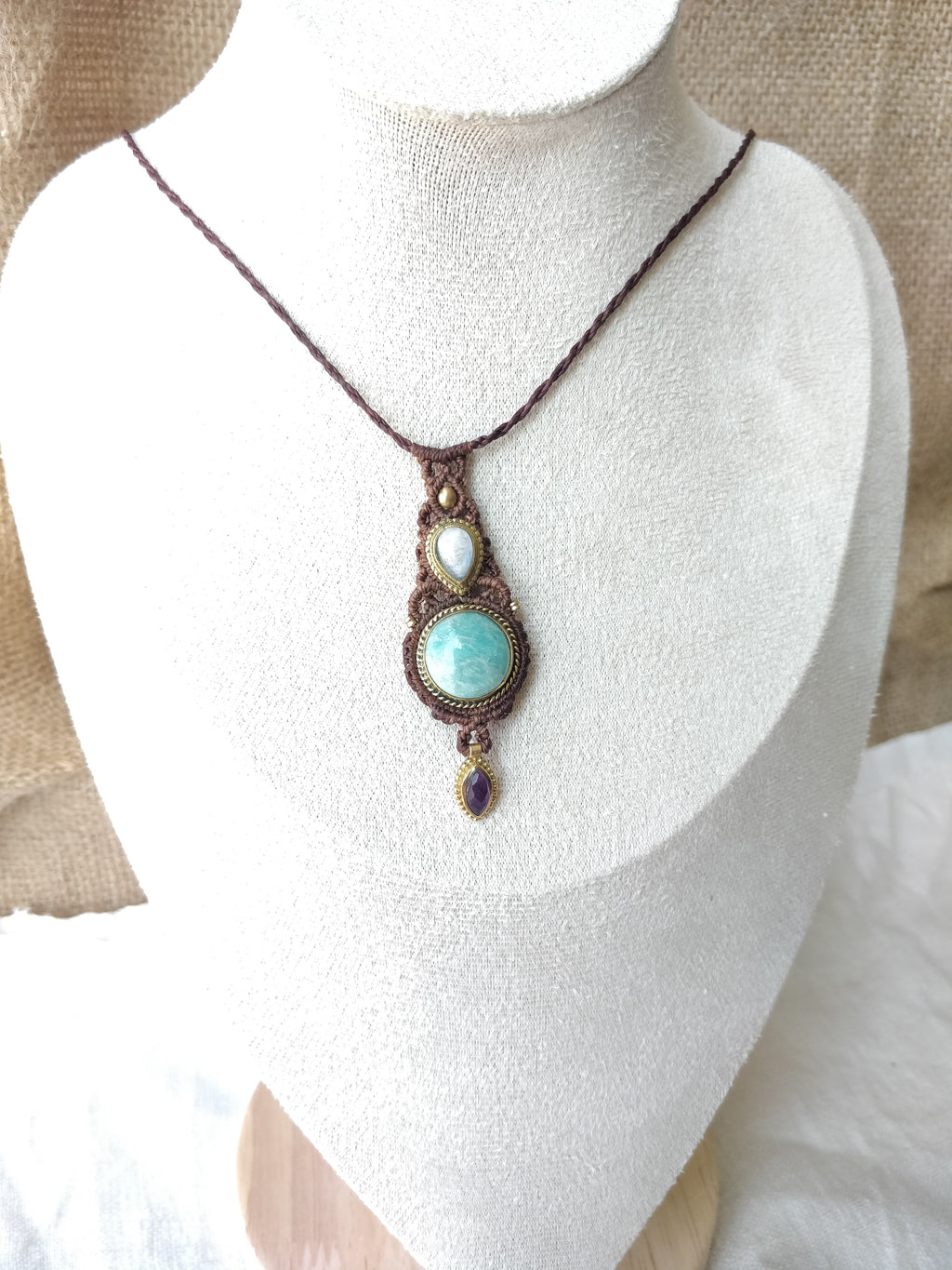 Colar Ma’at com Amazonite, Pedra da Lua e Ametista